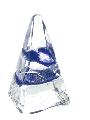 Paperweight Pyramid with Hyacinth Veins_Side View3